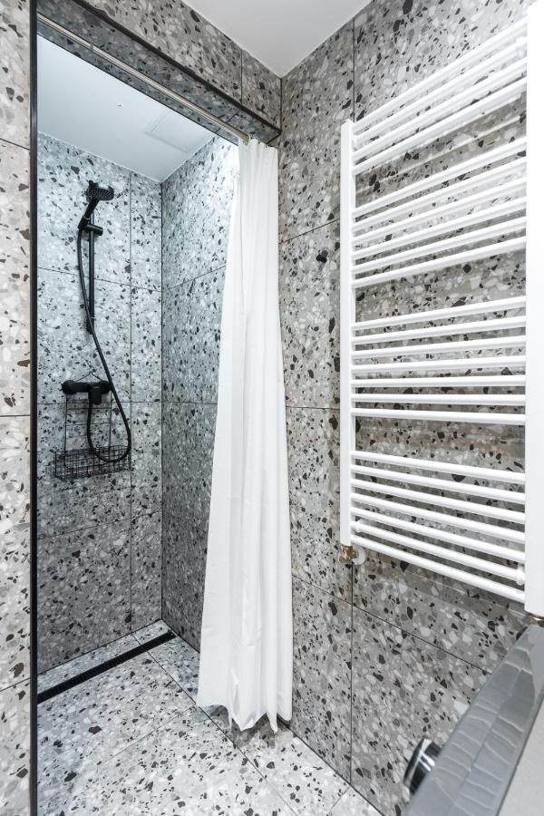 Luxury Peaceful Apartment By The St Stephen'S Basilica Budapest Ngoại thất bức ảnh