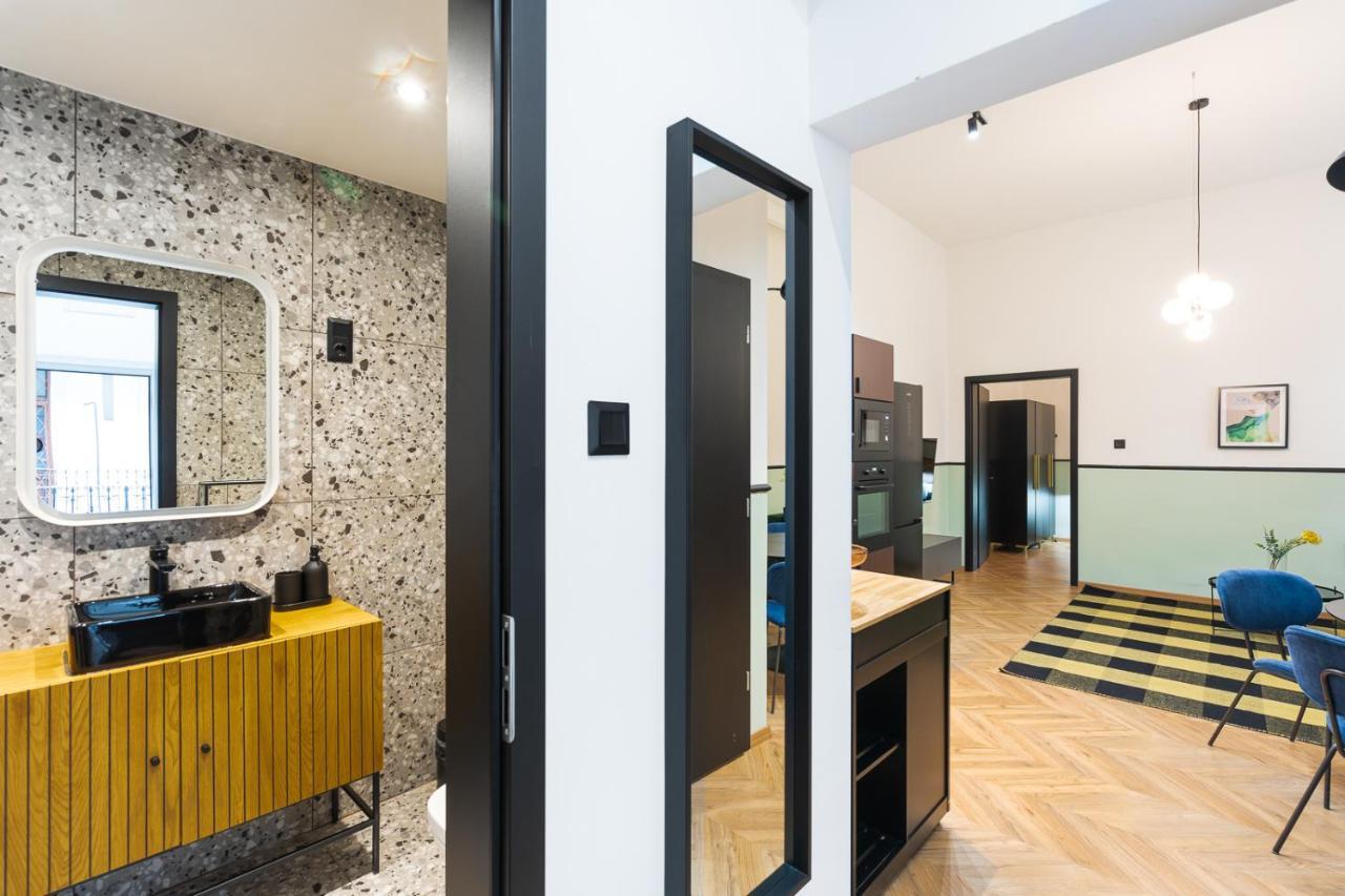 Luxury Peaceful Apartment By The St Stephen'S Basilica Budapest Ngoại thất bức ảnh